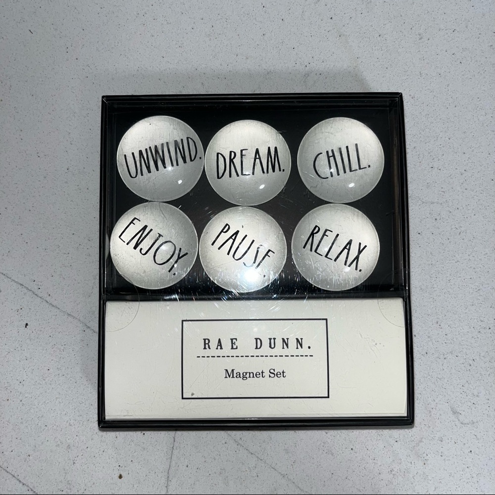 RAE DUNN 6 - Magnet Set "UNWIND."